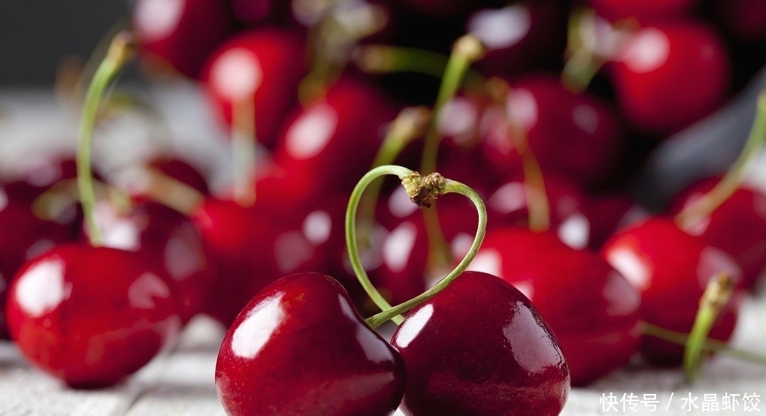 本草纲目|用此物泡酒喝,腰不酸腿不疼了,风湿病也减轻,谁吃谁健康