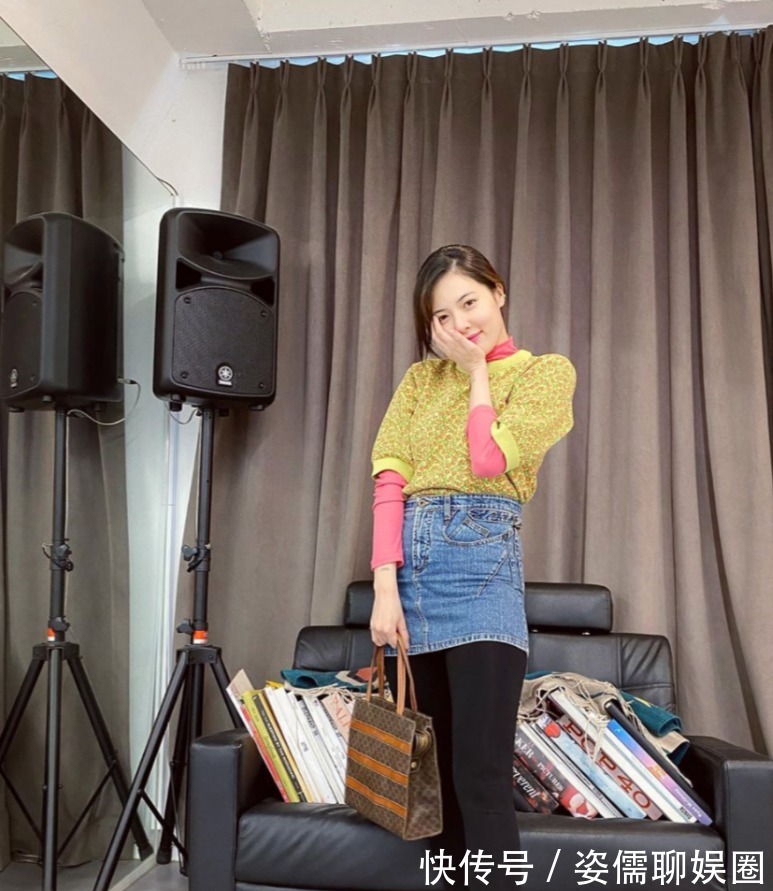 颜色|告别黑白色搭配,夏日撞色穿搭攻略,新潮又时髦,赚足回头率