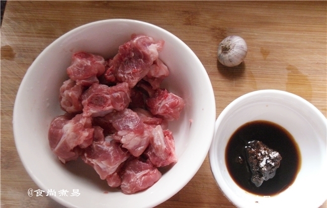 教您一招蒸排骨，方法特简单，嫩滑鲜香不上火，尝过的都说好