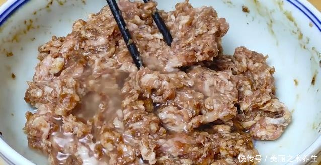 饺子馅好吃有秘诀,教你饭店不外传的配方,肉馅鲜香美味不腥!