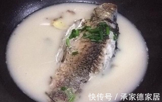 云苓|中医认为:湿气重多失眠,多用3类中药泡水喝,促排湿,不失眠