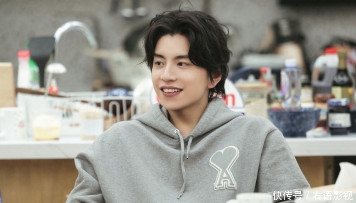 王大陆凌晨回应争议，上节目抱李沁是工作安排，妄自揣测过分了！