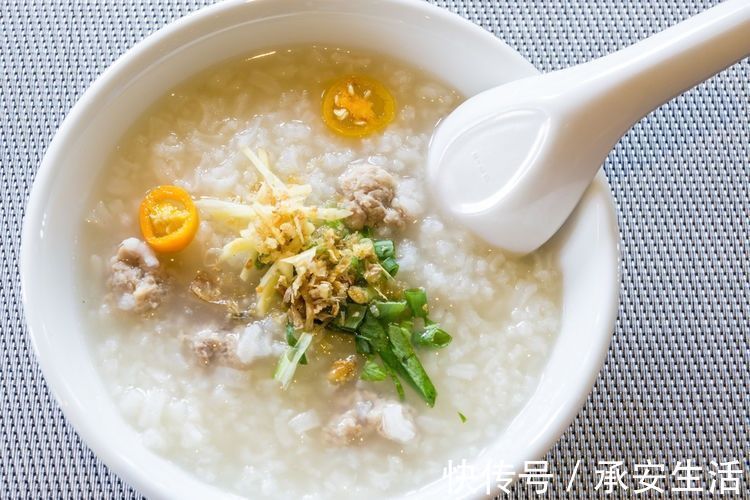 牙齿|3岁的孩子满口“小黑牙”?罪魁祸首不是糖,而是父母无知惹的祸