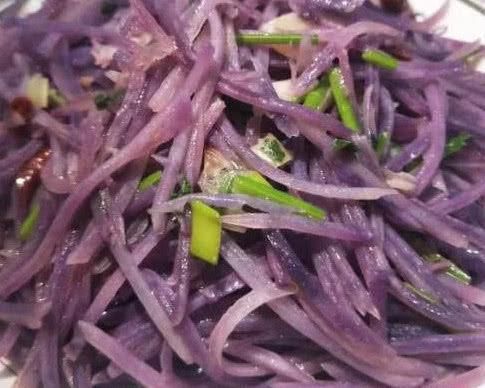 人到中年适合常吃3种食物，清热排毒，健胃消食，美白肌肤