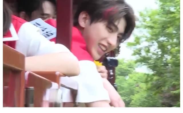 蔡徐坤|绿水青山就是金山银山 跟随蔡徐坤一起走进中国美丽乡村