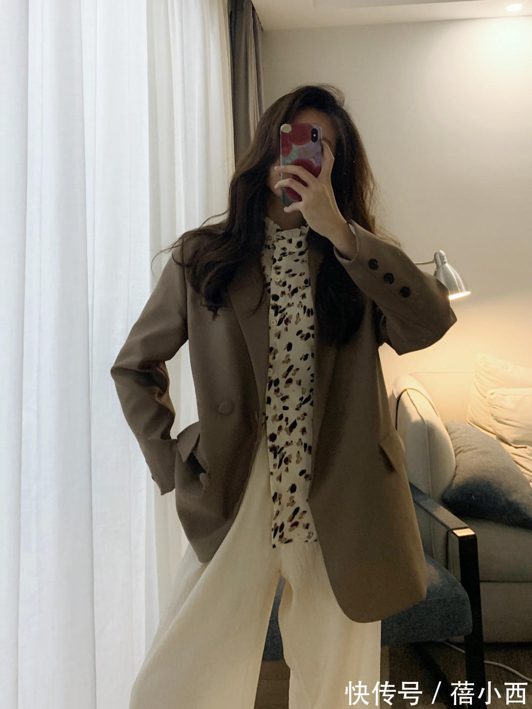 一衣 “西装外套”的高阶穿法来了,一衣多穿时髦又气质,适合秋天穿搭