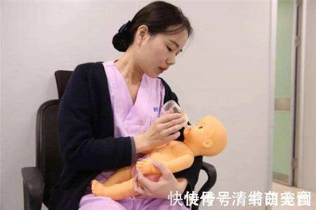 奶瓶|有种“偷懒”叫父母用开水烫奶瓶,自己方便了,孩子却被“坑了”