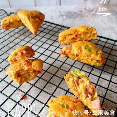 咸香松软|#一周减脂不重样#低卡早餐??香葱火腿司康 | 面团