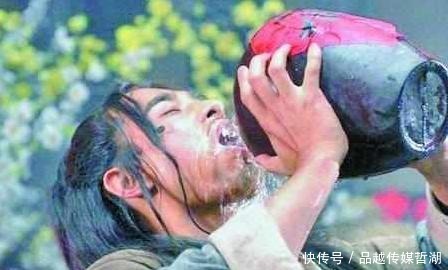 痛哭|朱元璋封小舅子大官,小舅子听闻跪地痛哭:只求留条小命每天喝酒