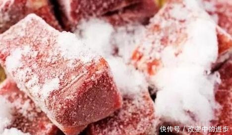 不管多硬的肉，加入几滴它，分分钟就能解冻，网友又学到一招！