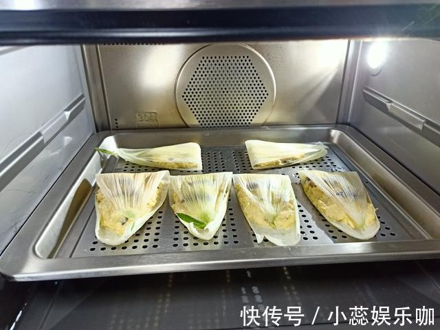 苞谷粑粑|又一网红小吃火了!又香又糯冷了也不硬,老公一口一个往下吞