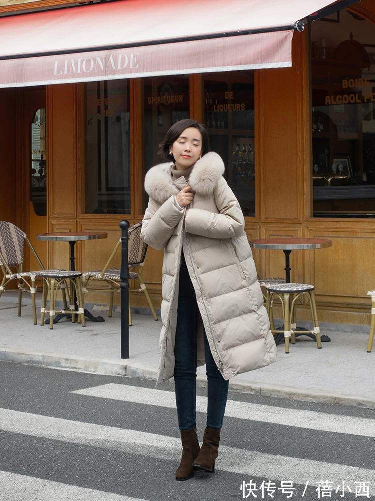 半身裙 今年羽绒服“穿长不穿短”,搭配思路给你总结好了,照穿就很时髦