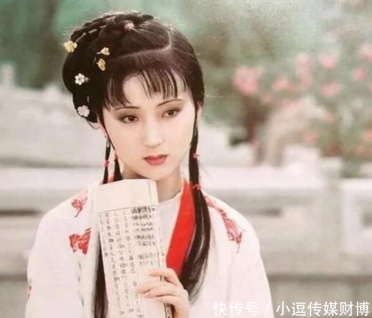 红楼梦中,纳兰容若一生挚爱是林黛玉,也是康熙的宠妃