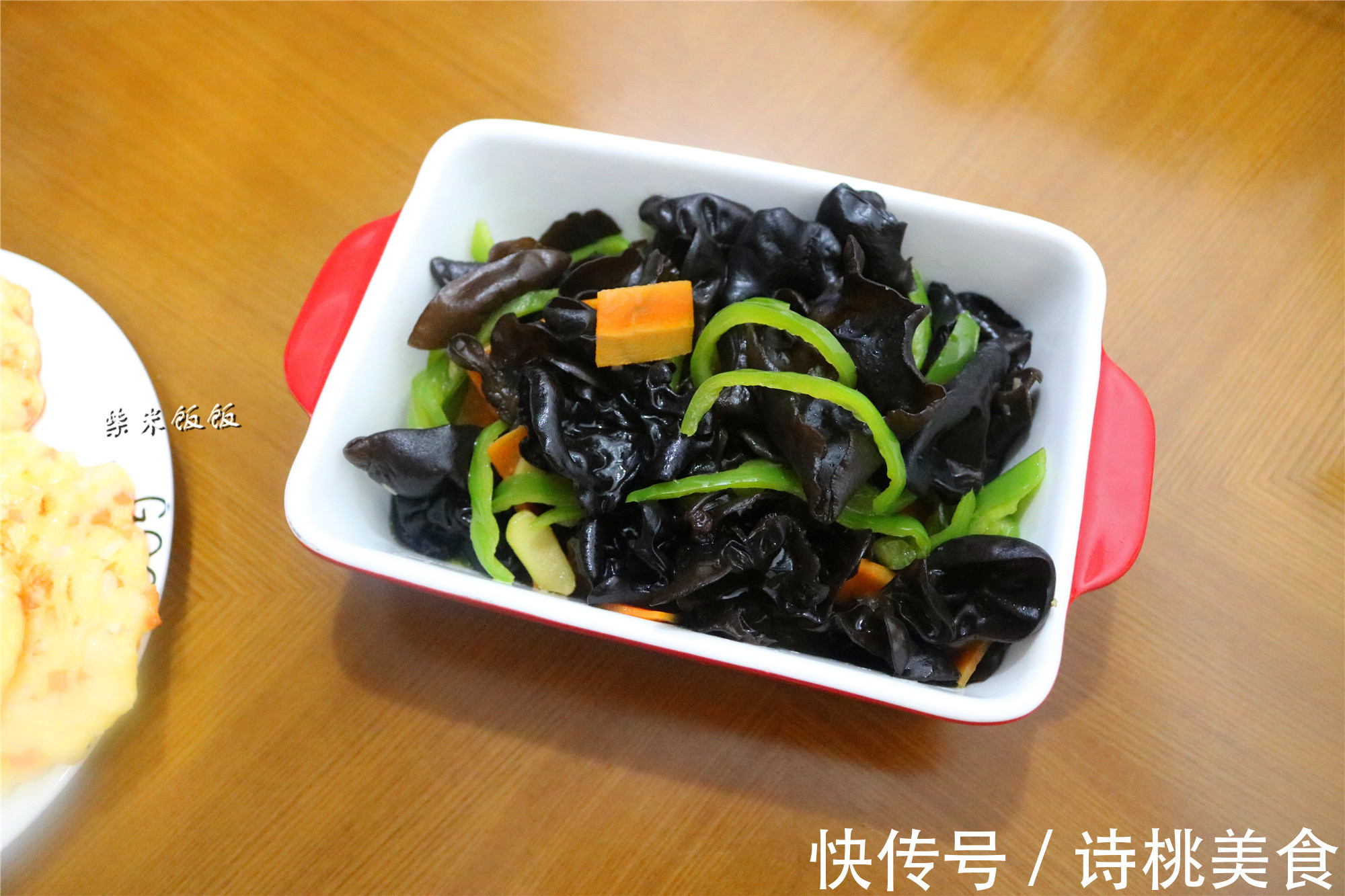 米饭鸡蛋饼|8点进厨房，8点30吃早餐，朋友说早餐搭配很不错，跟着做