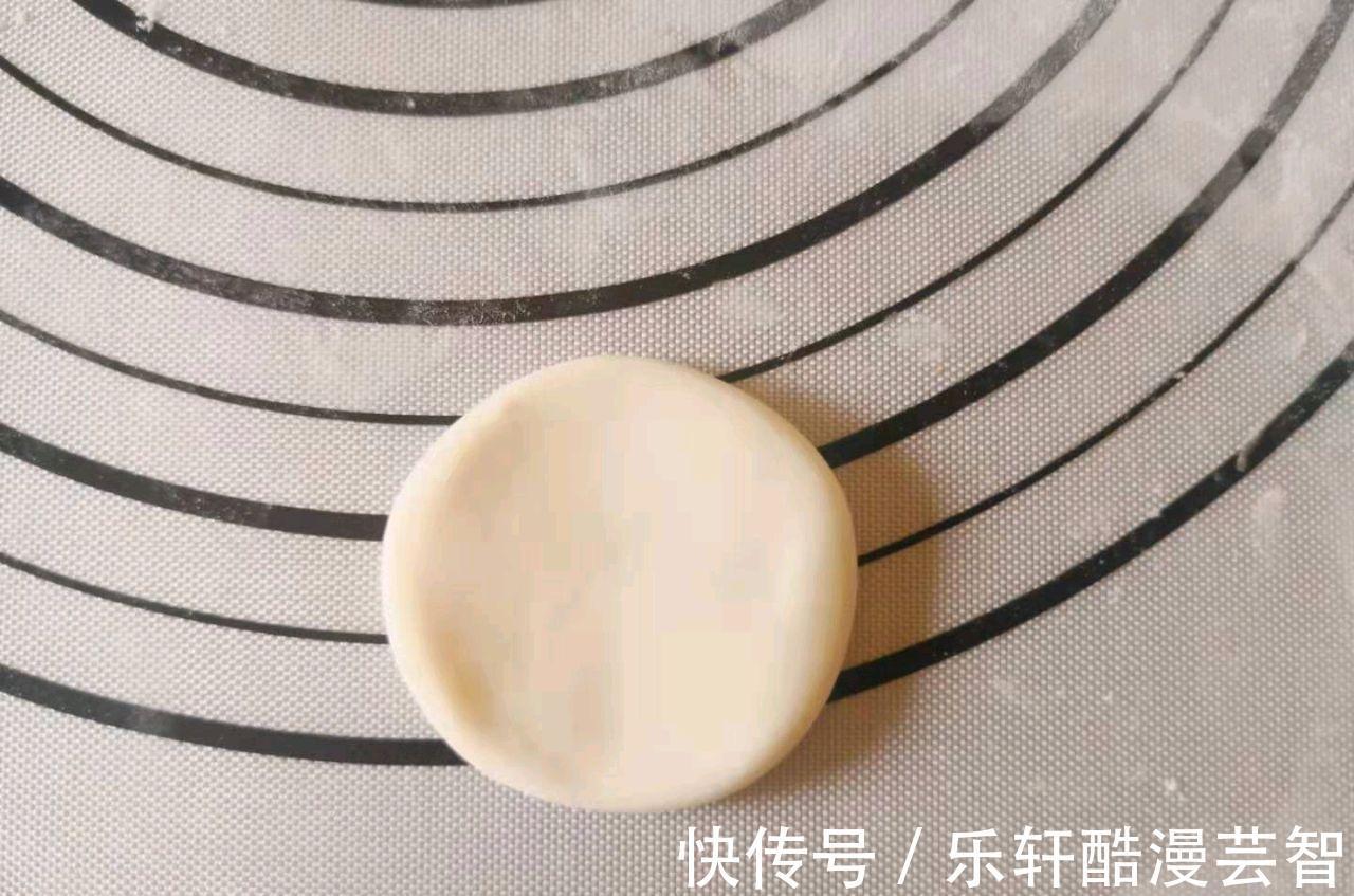 馅料|用红萝卜做饺子馅，韭菜白菜靠边站，鲜嫩多汁还好吃