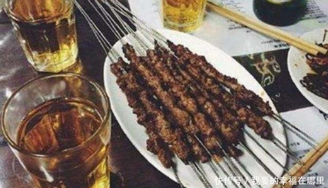 吃烧烤消费736元,老板却很不高兴,看到账单就明白了!