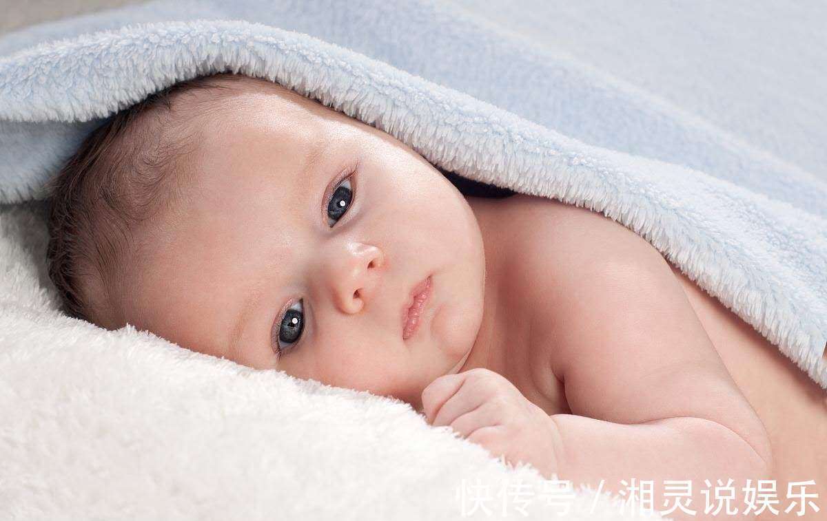 异物|宝宝经常揉眼睛,家长别不当回事,有可能跟以下2种疾病有关