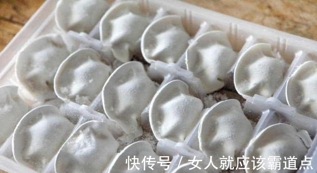 馅料|煮饺子,不要水开就下锅,多加“这一步”,饺子不破皮不粘锅
