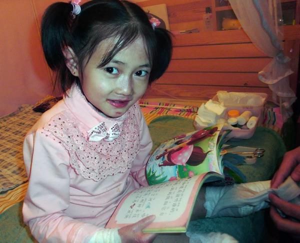 定格|爱画画的“蝴蝶女孩”定格在18岁