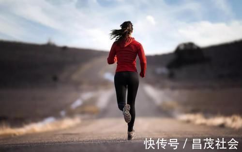 院士|血脂高的人能够吃鸡蛋吗?院士提醒:要想血脂不升高,少吃2物