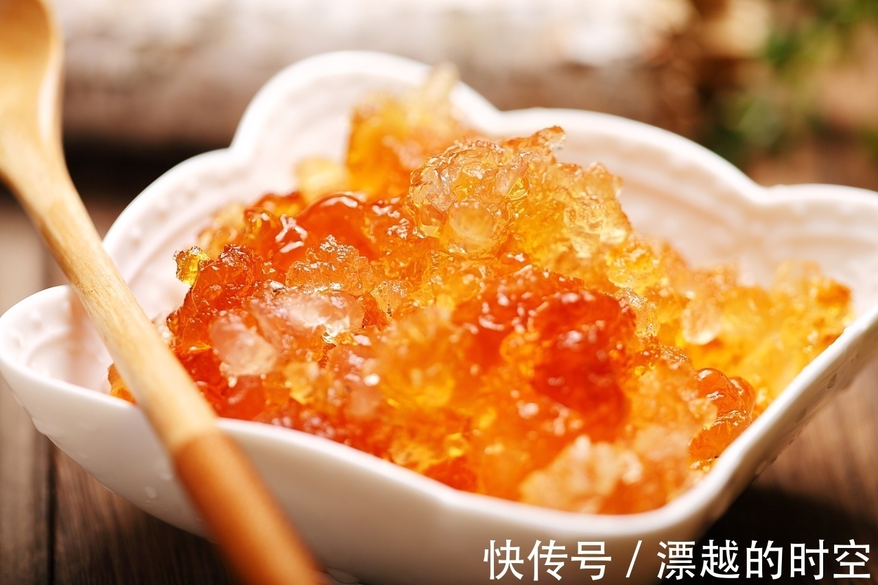 桃胶|女人不想老得快,常吃“天然玻尿酸”,抗衰老、皮肤光滑有弹性!