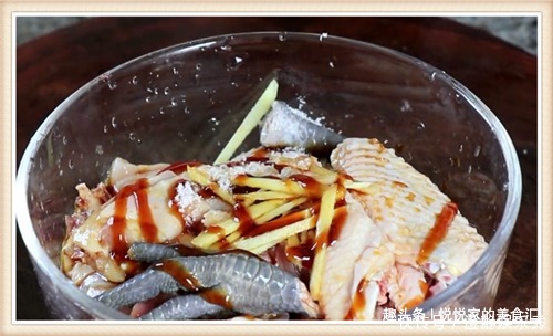 鸡肉|鸡肉最鲜美的家常做法，不加蛋不加水，比烤鸡健康，比白切鸡好吃