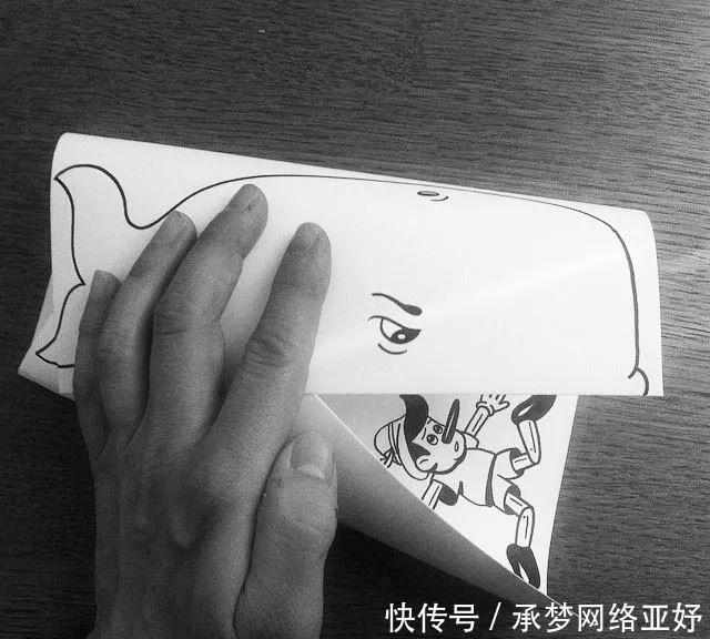 愤怒的小鸟!一张纸玩起了3D游戏,网友评论只有无聊又有才的人才能做到