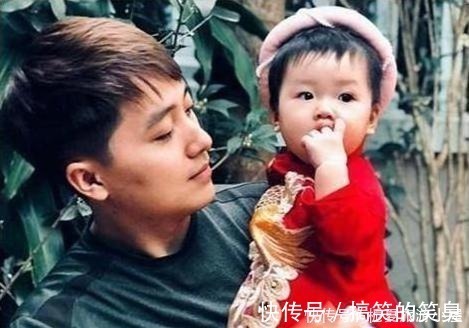 育儿|宝爸哄孩子把自己哄成了“网红”,看了他干的事,一般人真做不到