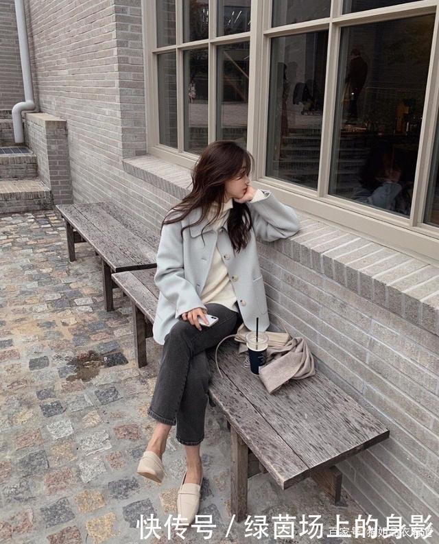 爱不够的小黑裤搭什么都好看,尽心准备20套Look,时髦大方还耐看