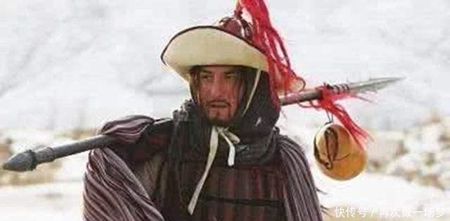 林冲@此人是水浒第一高手,林冲也是他的手下败将,卢俊义只能勉强平手!