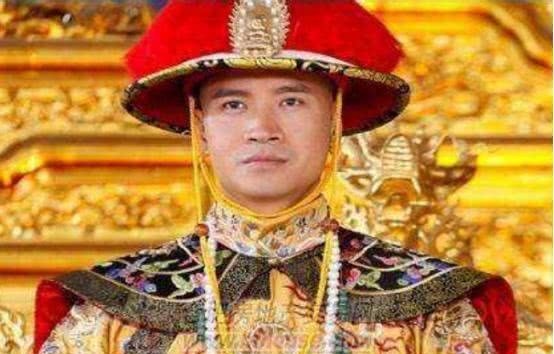 皇帝|皇子对老师讲:我当了皇帝一定杀了你,结果皇帝老爹一脚将其踢死