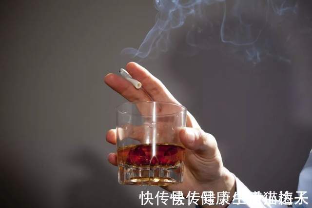 高血压患者|人为什么会得高血压?身体出现4种表现,当心血压已超标了