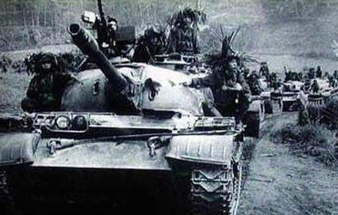 越军|敌人作死叫嚣：到南宁吃早餐。许世友却笑了：打到他一间房子都不留