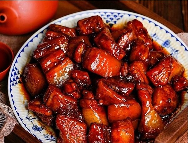“红烧肉”的正宗做法，又香又糯，肥而不腻
