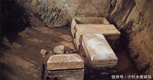 高价|将仿制品放墓中伪造现场,再以高价出售获利,当代盗墓贼有多猖狂