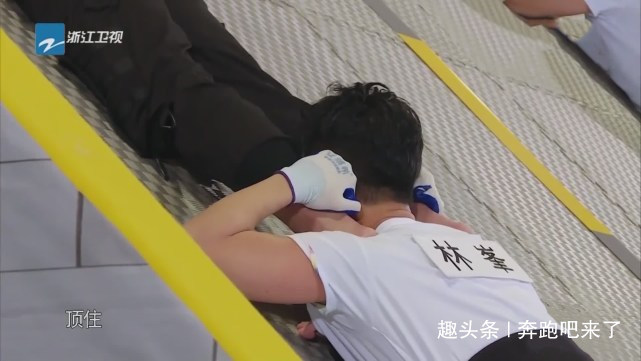 跑男|跑男“最大牌”嘉宾，开场30分钟才现身，全程话最少却镜头最多