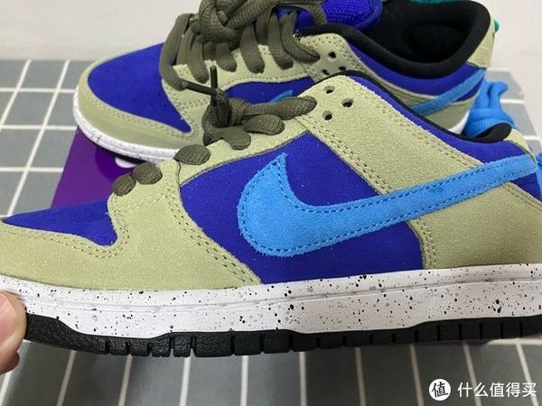 nike|Nike dunk sb “蝎子莱莱”2.0？这款青瓷配色，您怎么看？