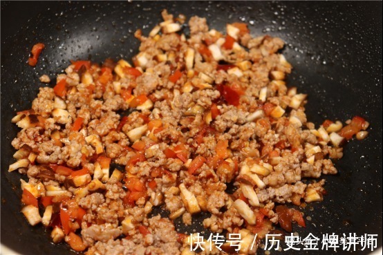 入伏后要多吃冬瓜,这样做冬瓜,比肉还香,看完你学会了吗