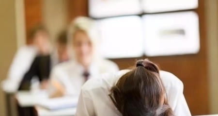 毛坦厂中学|8岁男孩过劳猝死,临终前说了7个字,让所有父母沉痛深思……