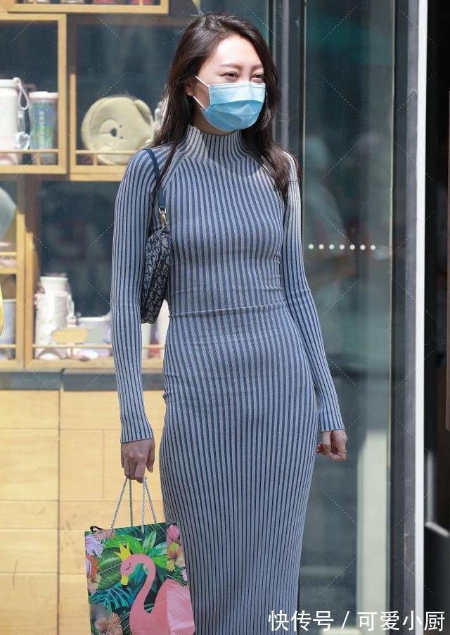 穿搭 想要展现优美的曲线,首选修身长裙,来学学美是怎么穿搭的吧