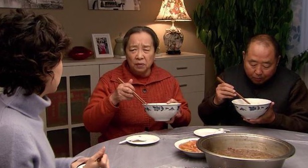 7岁孩子自述奶奶、姑姑训妈妈,爸爸打妈妈,妈妈走了,我很惨