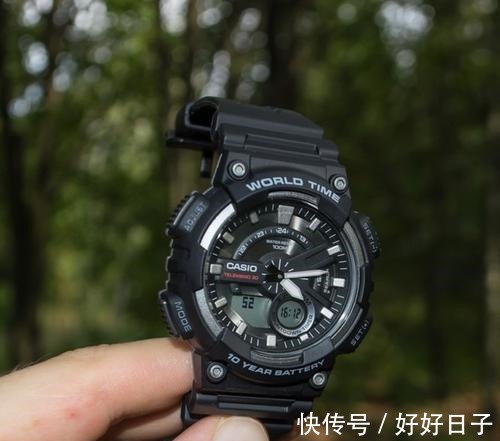 劳力士 买表非贵不可盖茨、李嘉诚用它告诉你,百元也能戴出万元表的范!