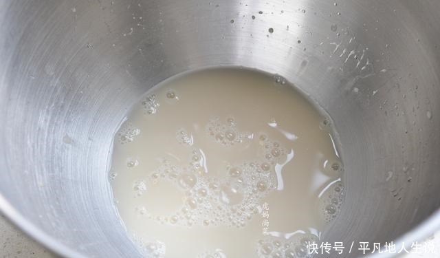 烤盘|别只做面包了，压一压成个更方便咬的，还能多多夹馅，早餐标配