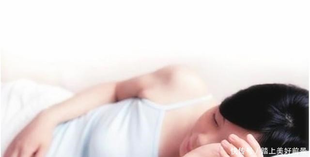 孕期|“母子连心”,孕妈翻身胎儿也跟着翻身吗答案并非是你想的那样