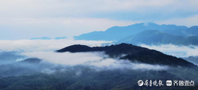 滑翔伞|雨后的宏村滑翔伞培训基地，令人窒息的美