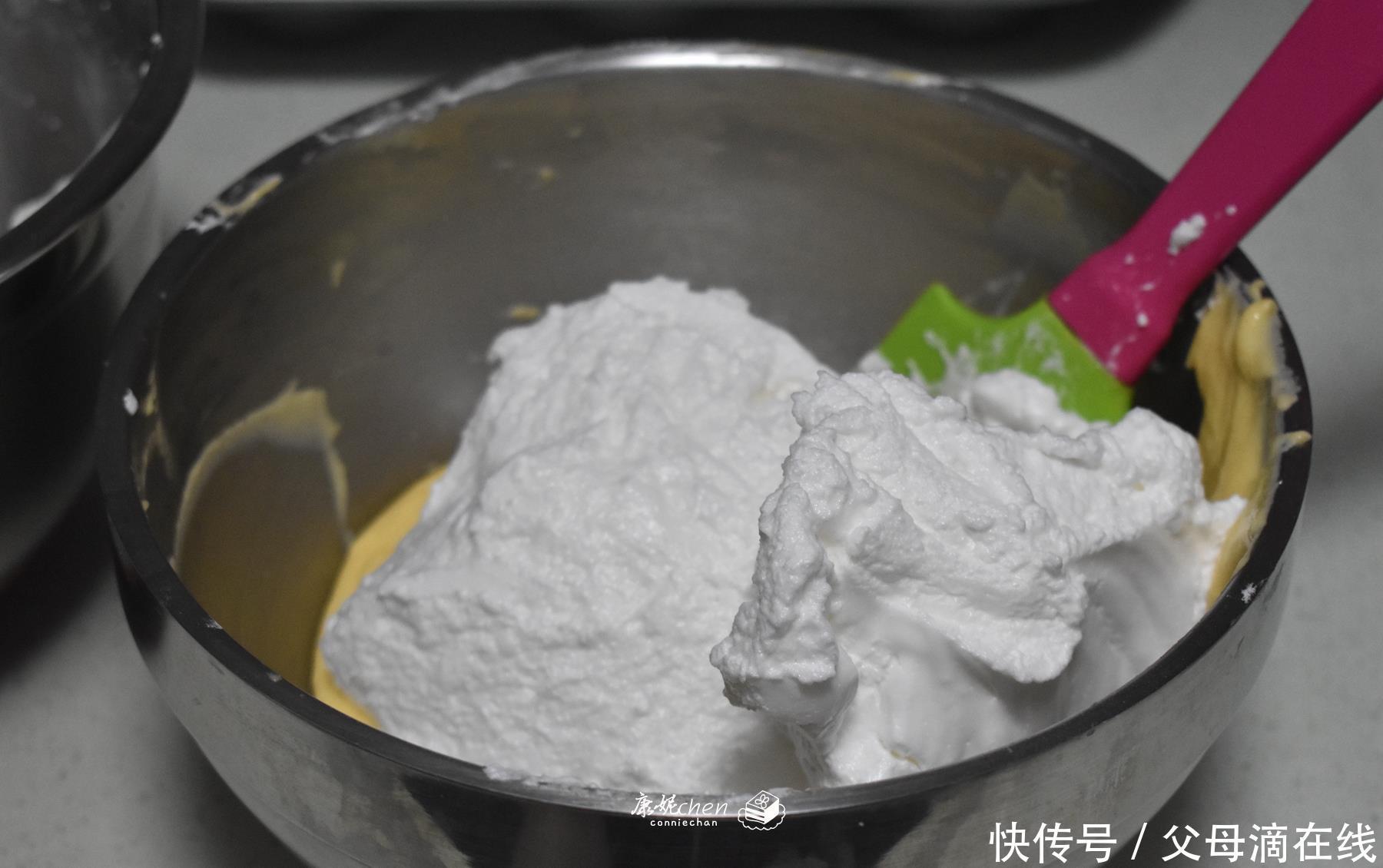 详细|大人孩子都爱吃这小蛋糕,香甜细腻柔软,食材常见,分享详细做法