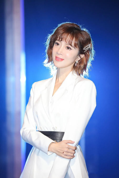 没白来！安又琪接新商务，那英代言实力强，吉克隽逸成香饽饽