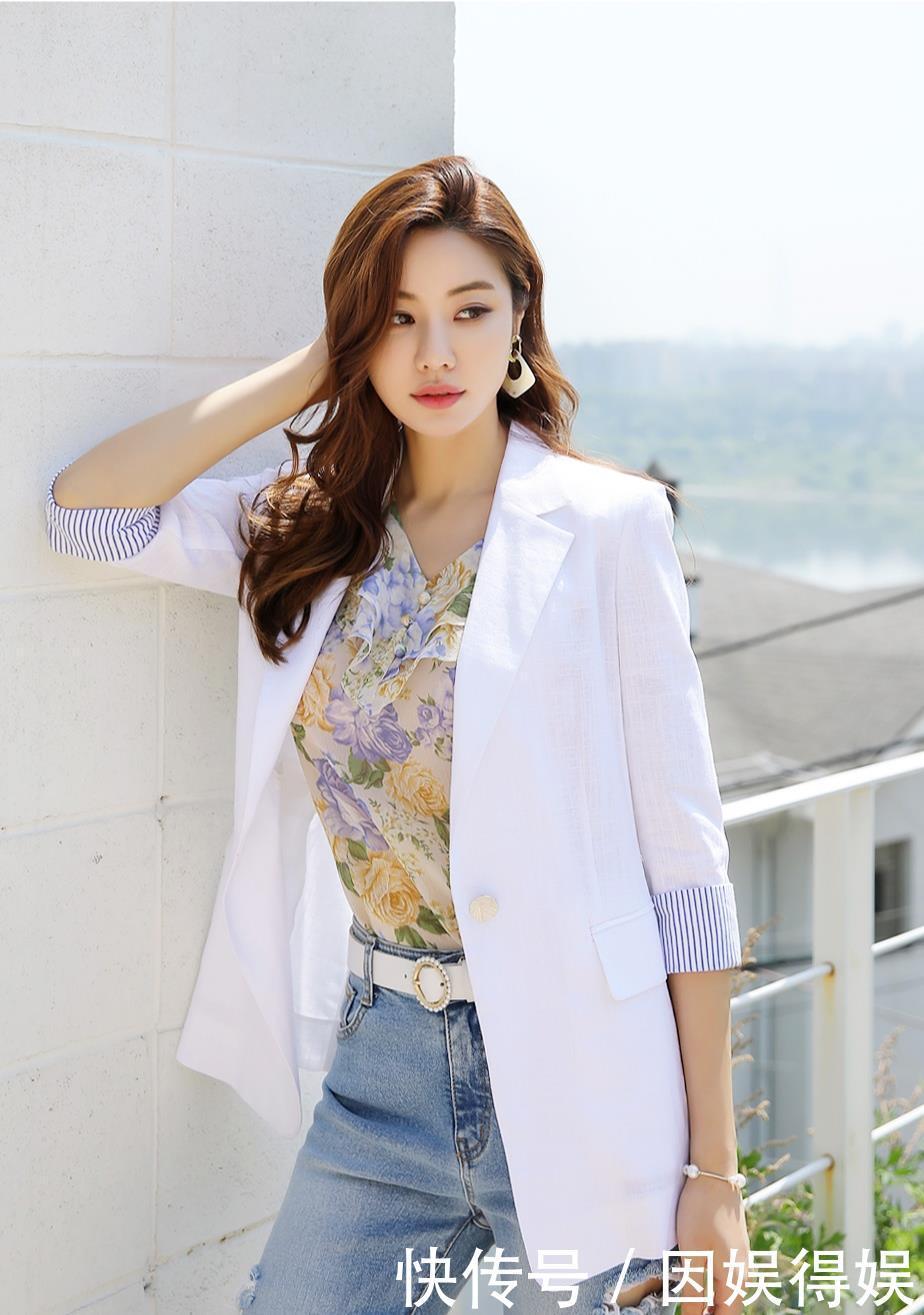 牛仔裤搭配西装,你想要的美它都有!