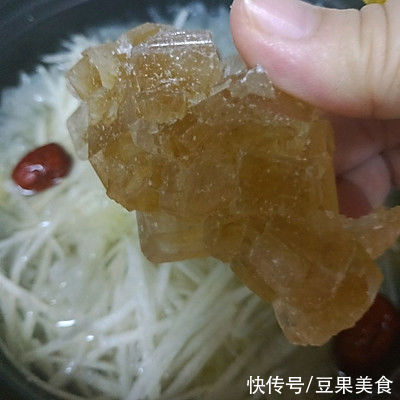 雪梨|银耳雪梨红枣羹（清肺佳品）