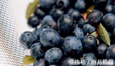 王医师|女性不想老，坚持吃三种食物，美白护肤，滋润身体，排毒养颜